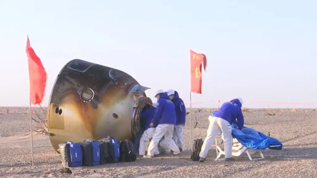 Chinese Astronauts Safely Return to Earth After Space Junk Delay