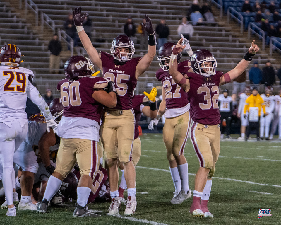 Unbeaten Teams Clash in CT High School Football Showdown